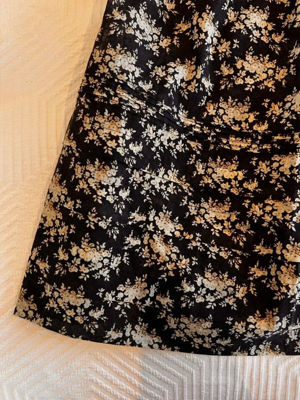 Dôen MARCIE SKIRT IN NOIR ROSIER FLORAL. Small. - Picture 5 of 5